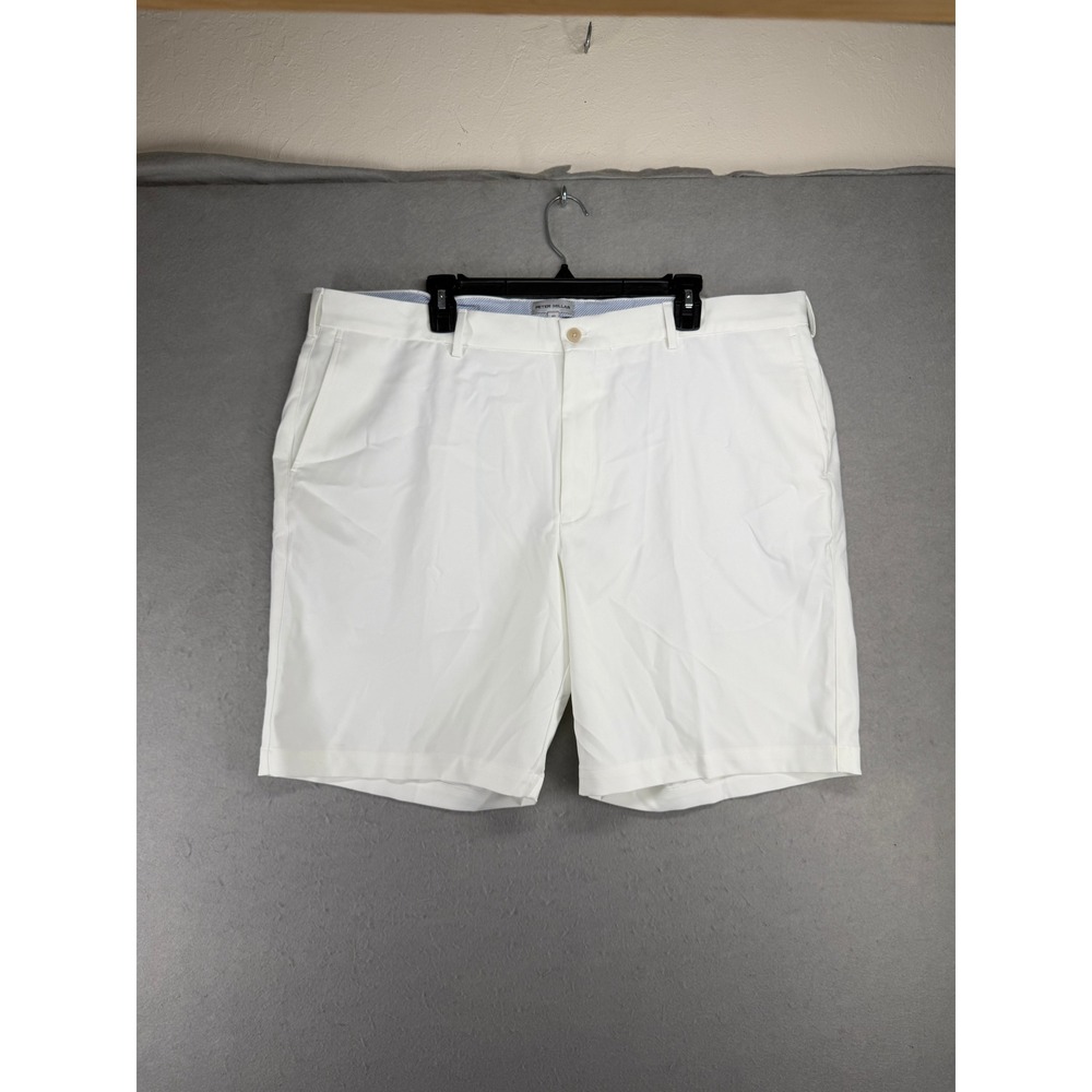 Peter Millar Mens White Performance Golf Shorts Size 42 Flat Front Crown Logo